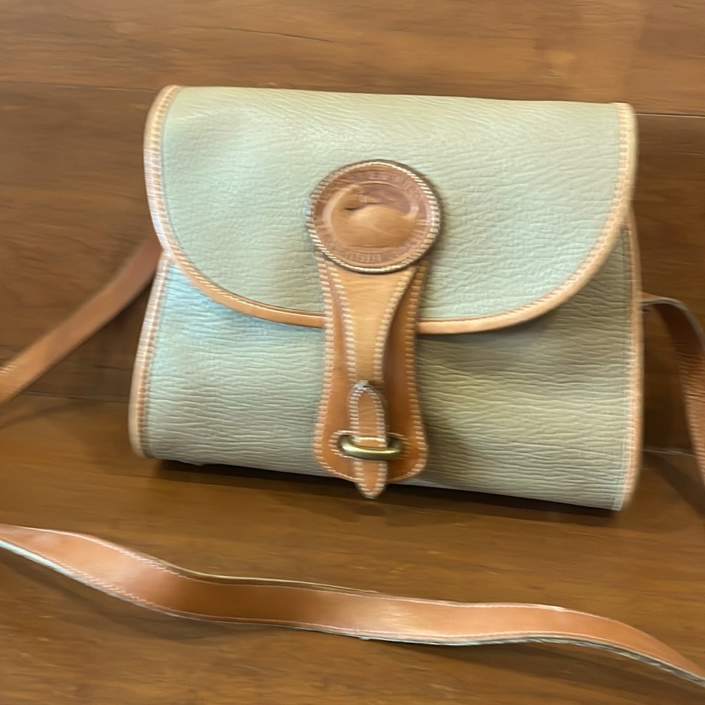 Vintage Dooney & Bourke All-Weather Pebbled Leather Crossbody Handbag.